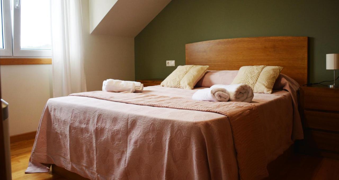 Apartamentos Gallaecia Val do Dubra Luaran gambar