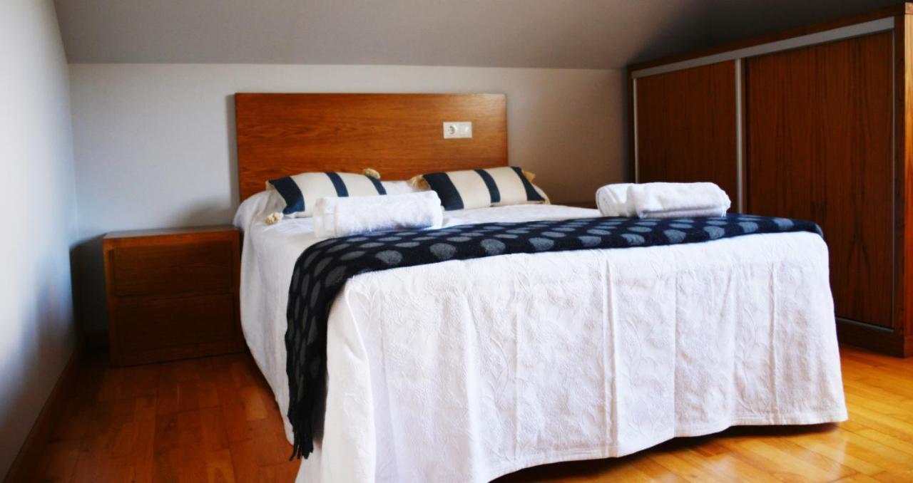 Apartamentos Gallaecia Val do Dubra Luaran gambar